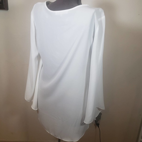 Liquid by Sioni Top High Low Lace Up Sides M White Bell Sleeve Flutter - Picture 5 of 7